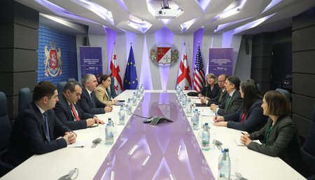 ფინანსთა მინისტრი ლაშა ხუციშვილი გლობალურ ანტიკორუფციულ საკითხებში აშშ-ის სახელმწიფო დეპარტამენტის კოორდინატორს შეხვდა