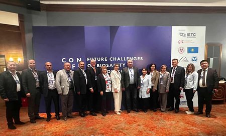 ქალაქ ალმათში გამართულ საერთაშორისო კონფერენციაში სოფლის მეურნეობის სახელმწიფო ლაბორატორიის წარმომადგენლები მონაწილეობდნენ