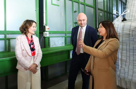 სახელმწიფოსა   და  USAID-ის   მხარდაჭერით,   კაკლისა   და   ნუშის გამმუშავებელი საწარმო შეიქმნა